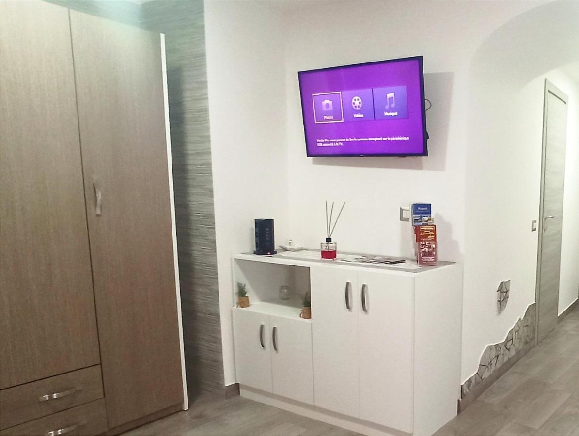 Napoli Pop Chiaia Apartman Kültér fotó